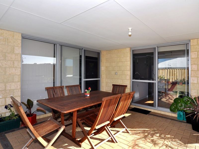 3 Kambany Approach, Dalyellup WA 6230