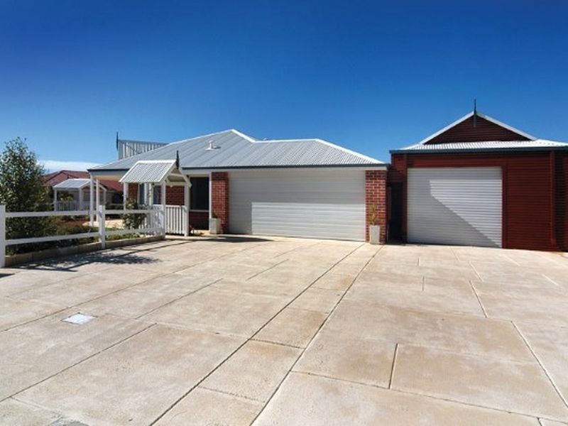 30 Brooklyn Way, Australind WA 6233