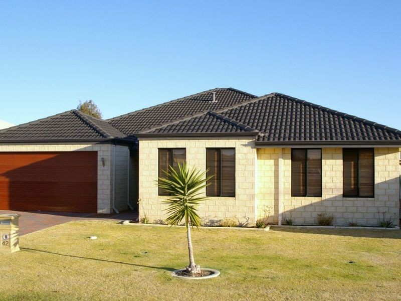 42 Avalon Road, Australind WA 6233