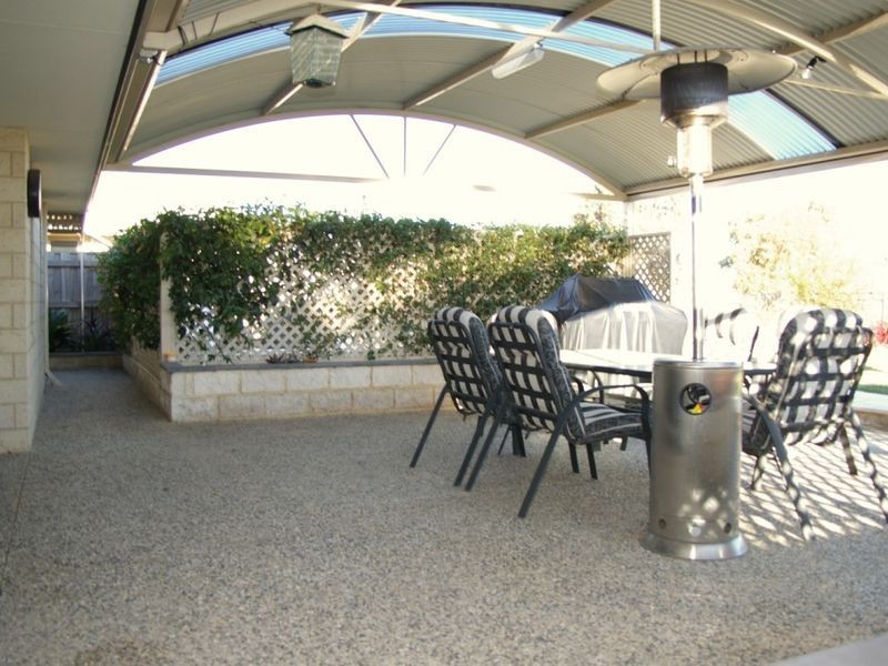 42 Avalon Road, Australind WA 6233