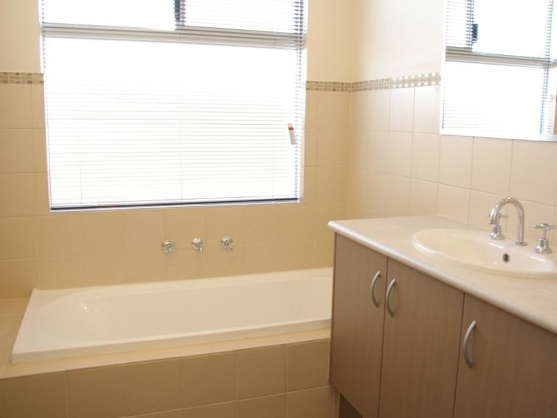 140 Hornibrook Road, Dalyellup WA 6230