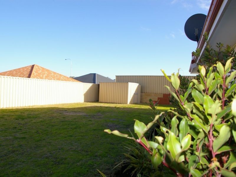 23 Walton Approach, Dalyellup WA 6230