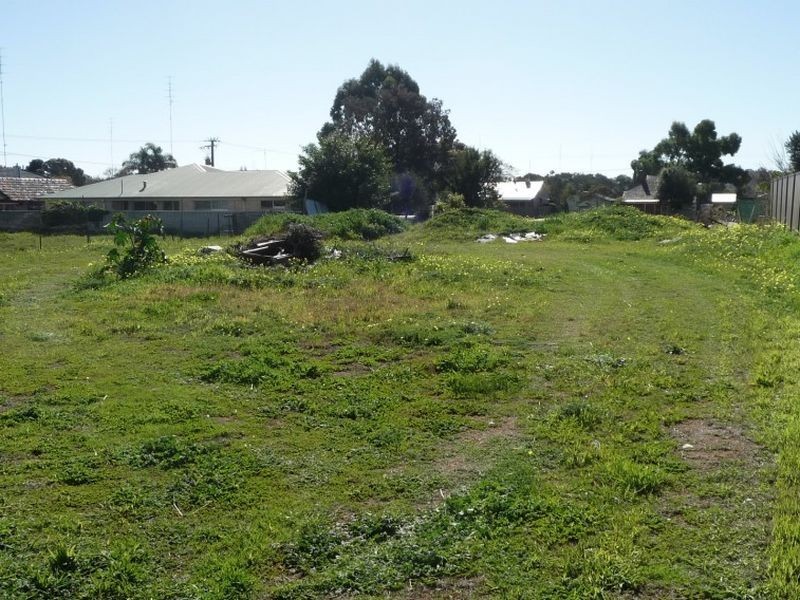 8 Halsey Street, South Bunbury WA 6230