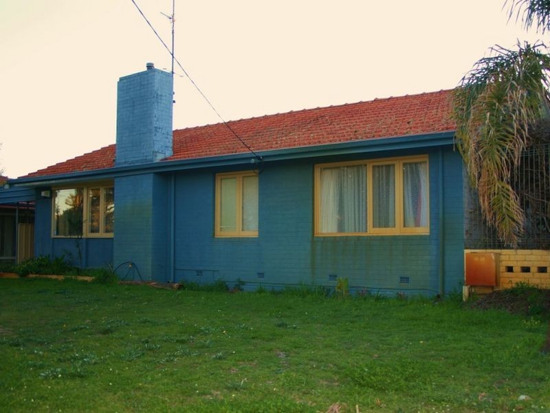 12 Sulphur Street, Withers WA 6230