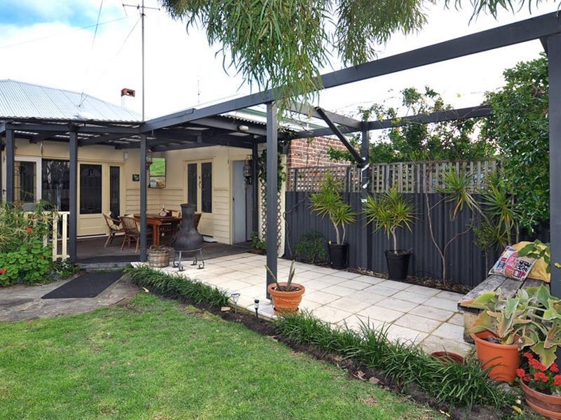 90 Beach Road, Bunbury WA 6230