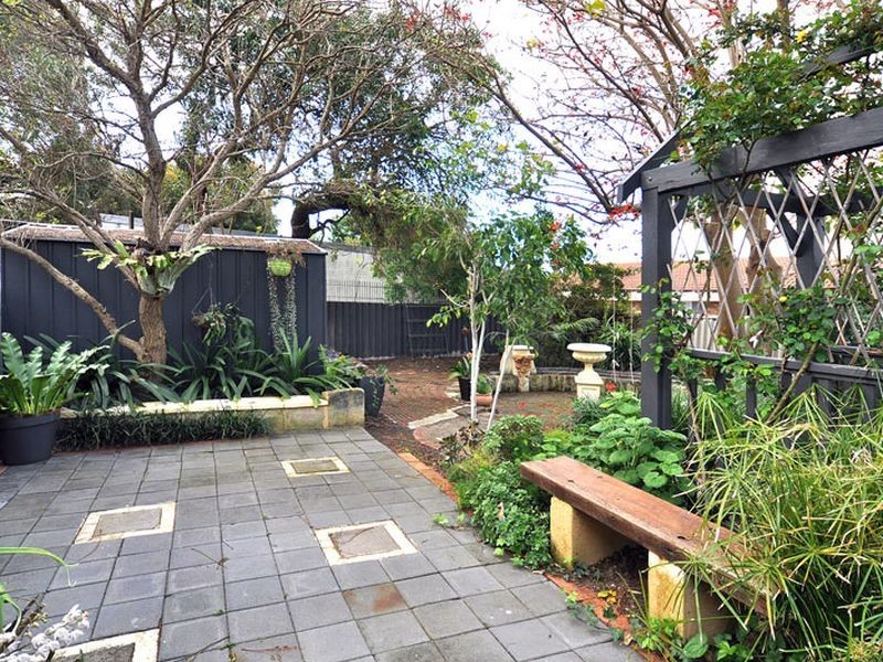 90 Beach Road, Bunbury WA 6230