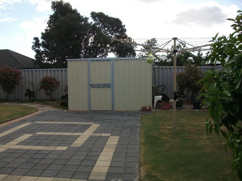 16 Borya Bend, Glen Iris WA 6230
