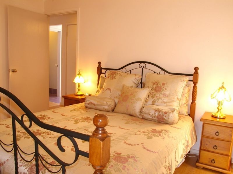 3 Becher Place, Australind WA 6233