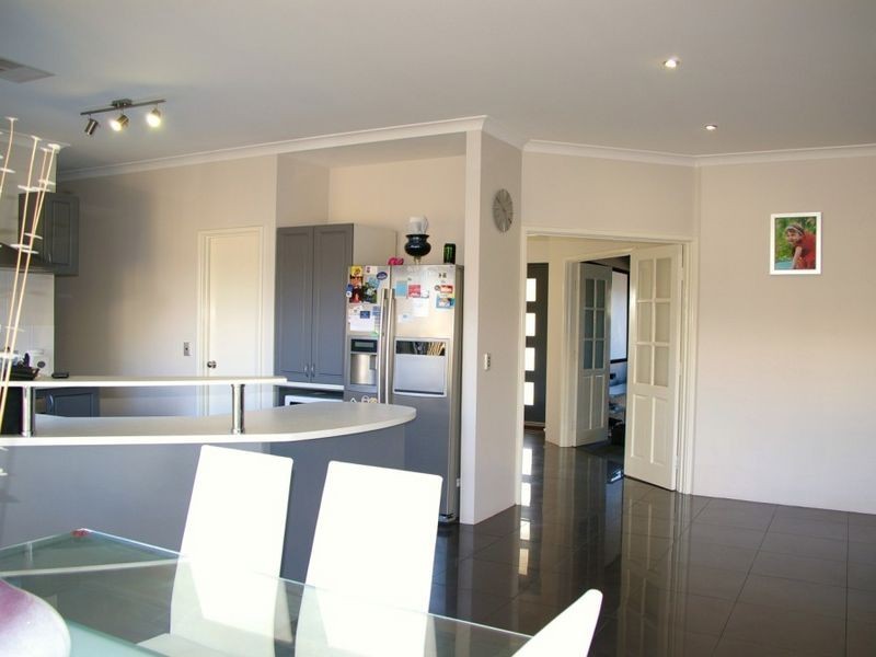 111 Hornibrook Road, Dalyellup WA 6230