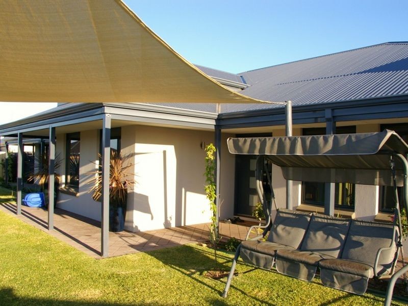 111 Hornibrook Road, Dalyellup WA 6230