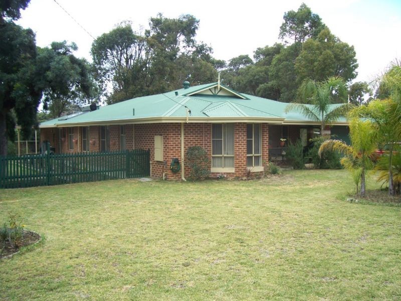 2 Tamarind Crescent, Gelorup WA 6230