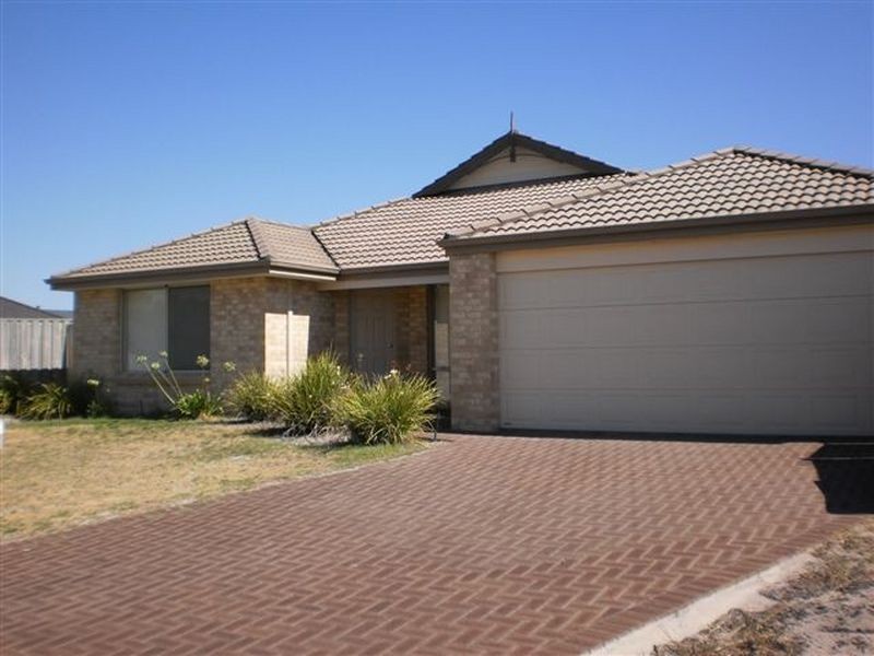 110 Braidwood Drive, Australind WA 6233