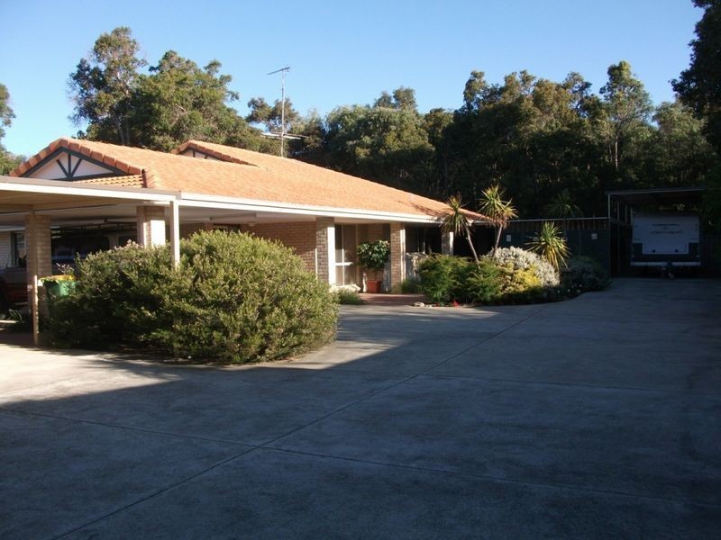 2/7a Laura Avenue, Australind WA 6233
