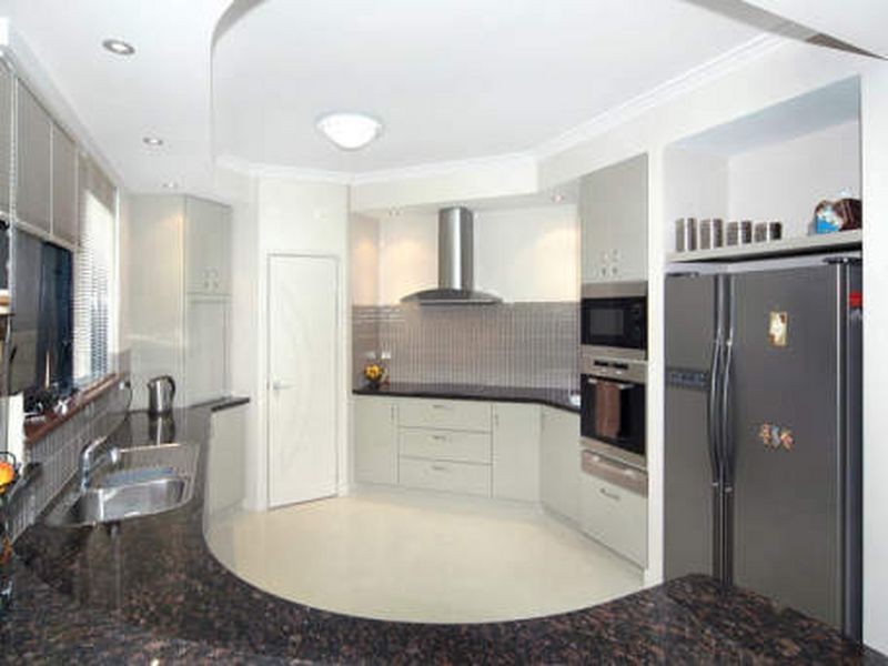 33 Portofino Crescent, Pelican Point WA 6230