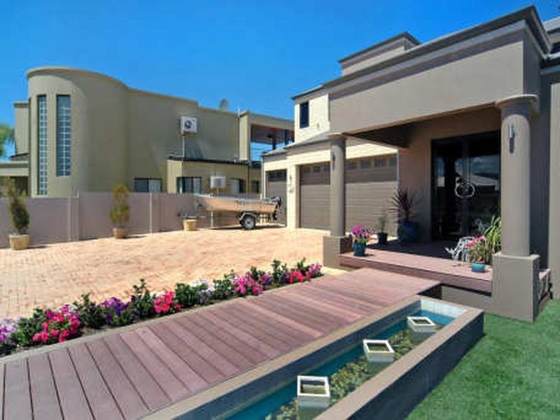 33 Portofino Crescent, Pelican Point WA 6230