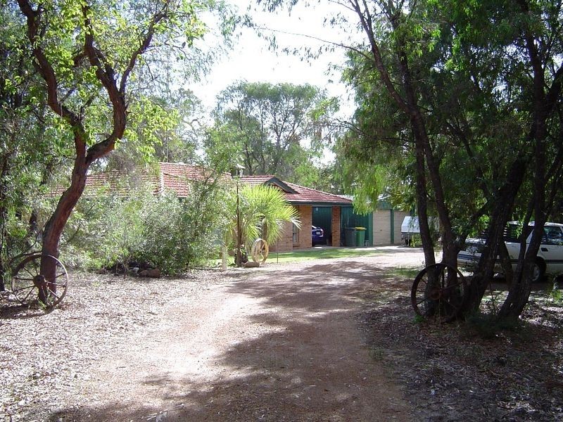 14 Admiralty Place, Leschenault WA 6233