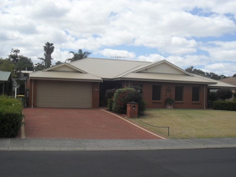 59 Lucy Victoria Avenue, Australind WA 6233