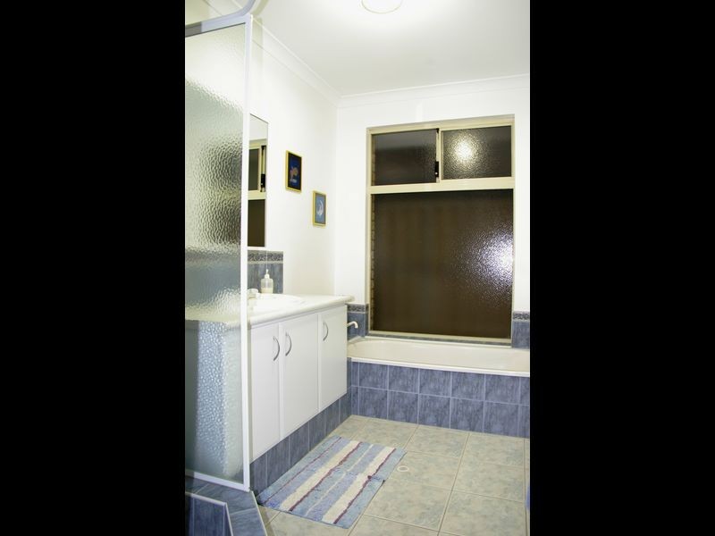 4 Kularda Road, Dalyellup WA 6230