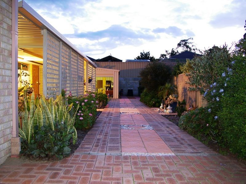 4 Kularda Road, Dalyellup WA 6230