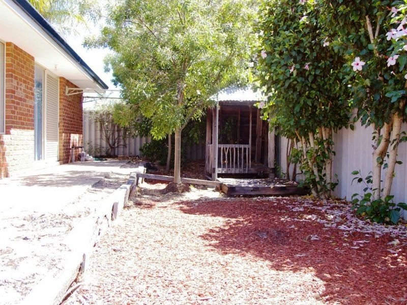 29 St Peters Green, College Grove WA 6230