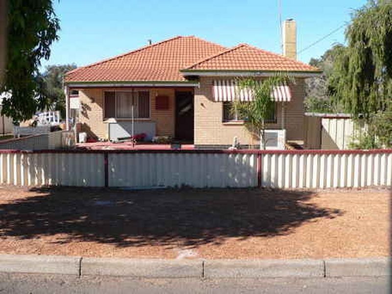 59 Arbour Street, Katanning WA 6317