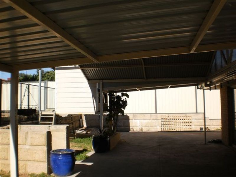 32 Picton Road, East Bunbury WA 6230