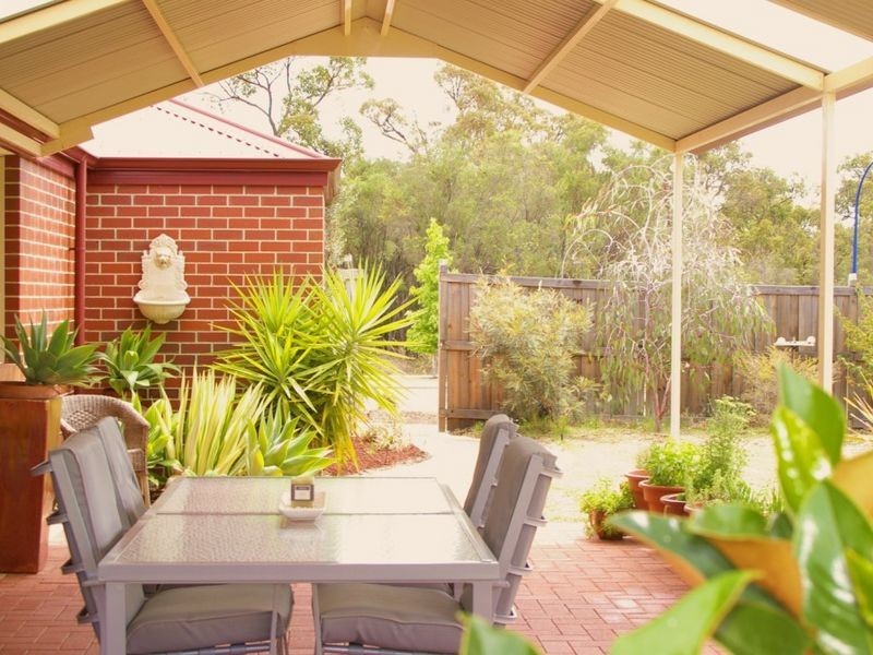 2 Burwood Road, Australind WA 6233