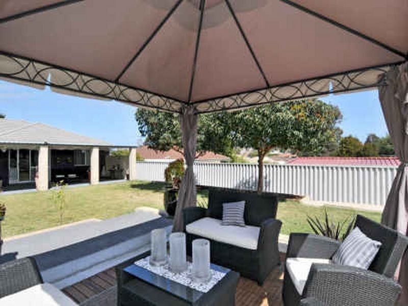 8 Whatman Way, Withers WA 6230