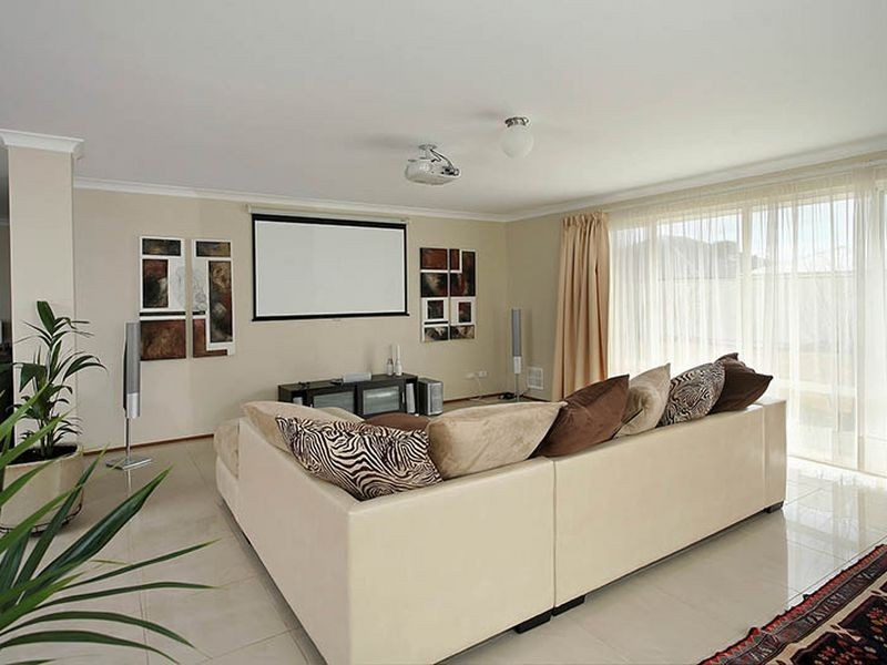 70 The Boulevard, Australind WA 6233