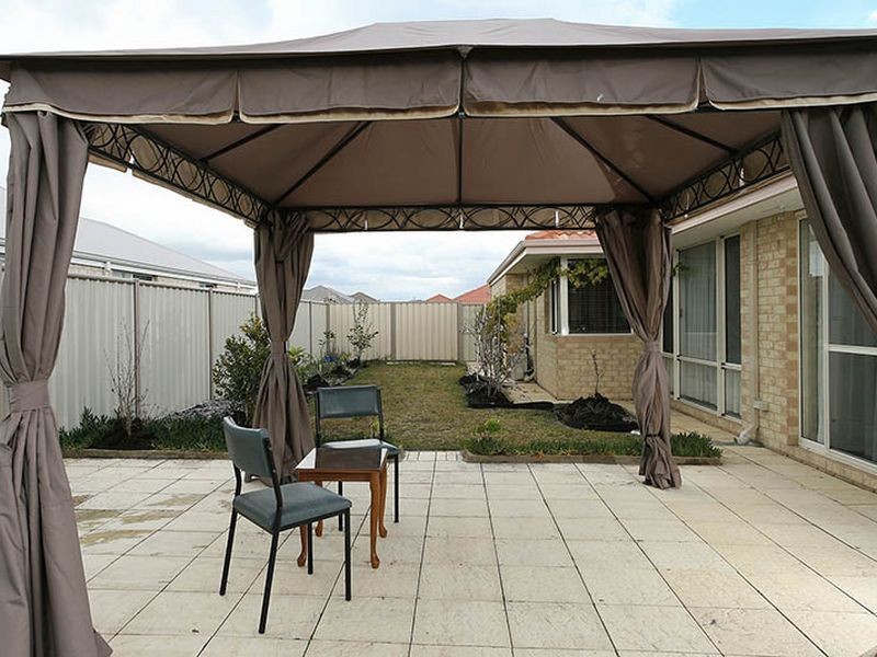 70 The Boulevard, Australind WA 6233