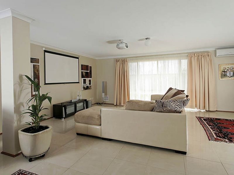 70 The Boulevard, Australind WA 6233