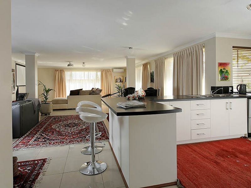 70 The Boulevard, Australind WA 6233