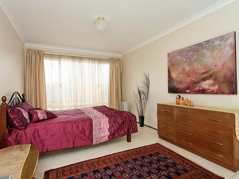 70 The Boulevard, Australind WA 6233