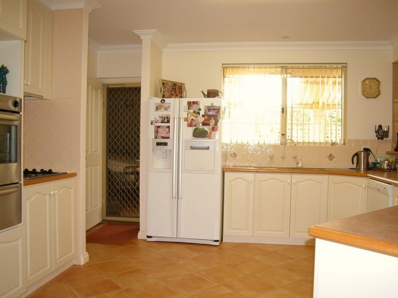 3 Tea Tree Place, Gelorup WA 6230