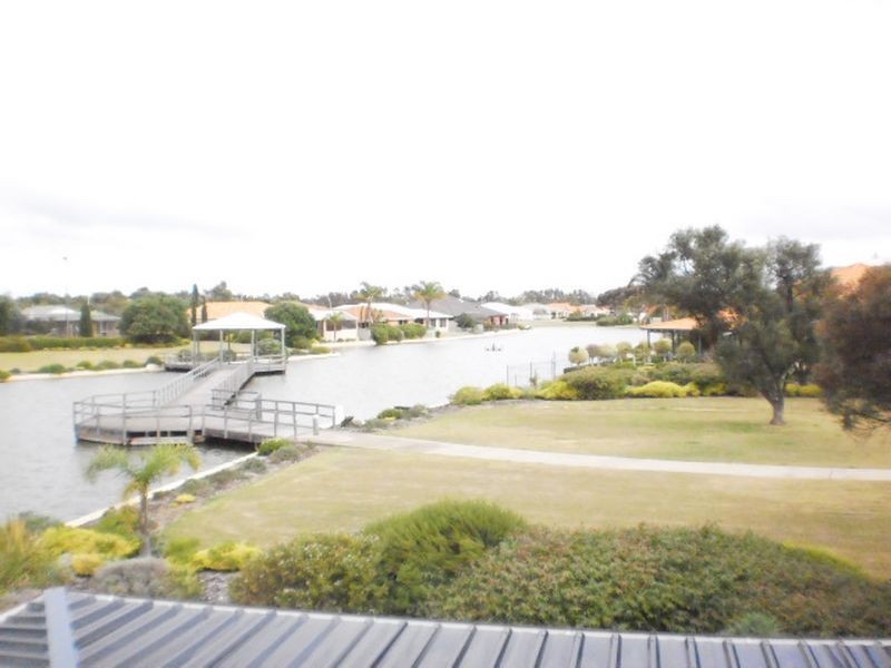 48 Pickworth Retreat, Pelican Point WA 6230