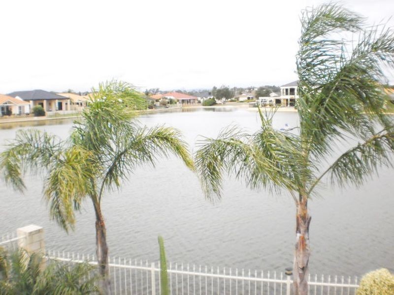 48 Pickworth Retreat, Pelican Point WA 6230