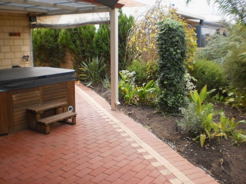 48 Pickworth Retreat, Pelican Point WA 6230