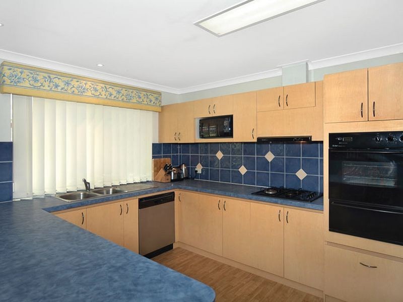 33 Burleigh Drive, Australind WA 6233