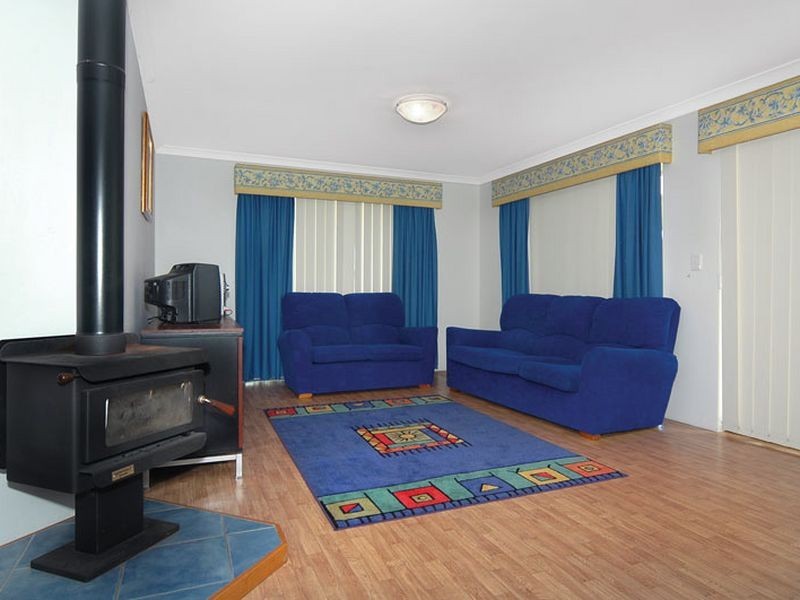 33 Burleigh Drive, Australind WA 6233