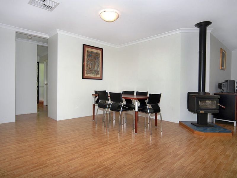 33 Burleigh Drive, Australind WA 6233