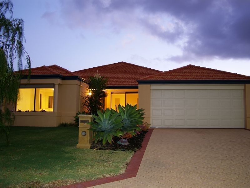 9 Casson St, Dalyellup WA 6230