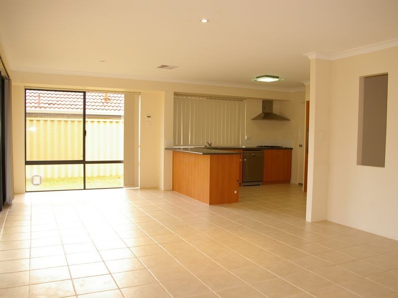 9 Casson St, Dalyellup WA 6230