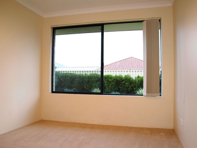 9 Casson St, Dalyellup WA 6230