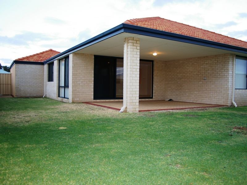 9 Casson St, Dalyellup WA 6230