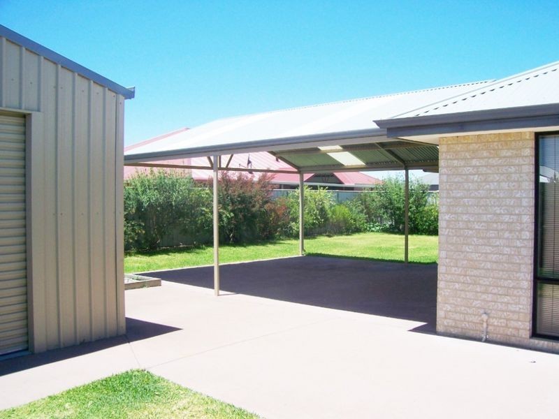 53 Azurite Drive, Australind WA 6233