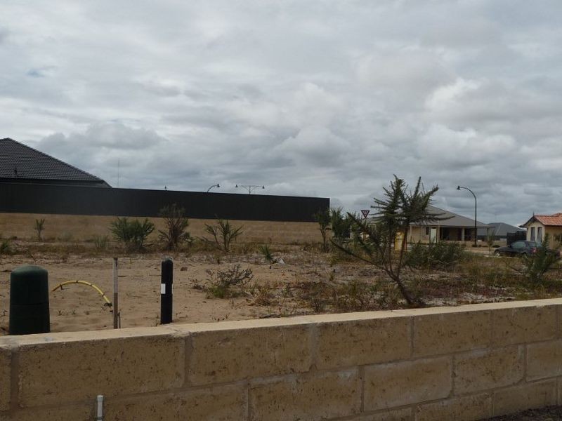 10 Pomeroy Boulevard, Australind WA 6233