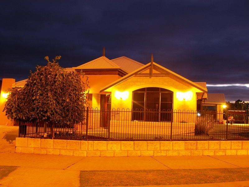 181 Norton Promenade, Dalyellup WA 6230