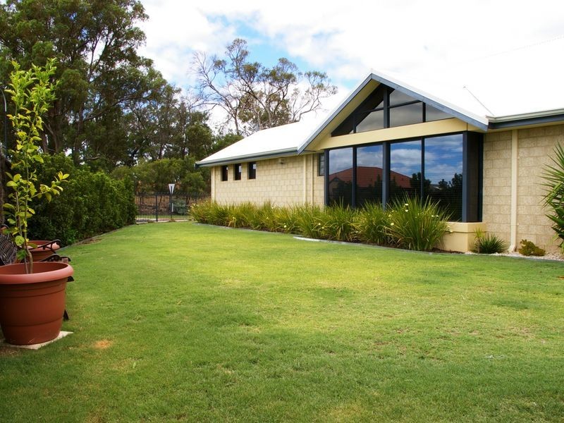 181 Norton Promenade, Dalyellup WA 6230