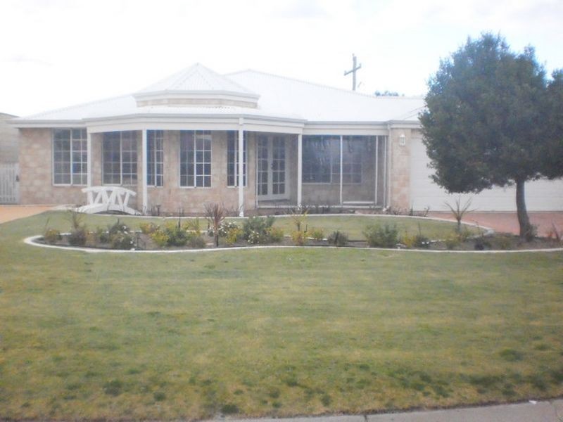 13 WIllis Cove, Pelican Point WA 6230