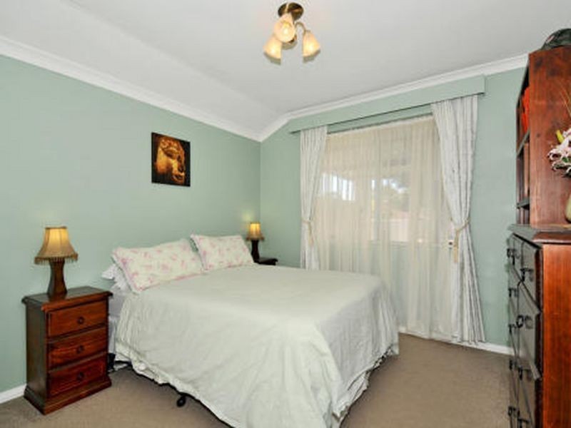 8 Whatman Way, Bunbury WA 6230